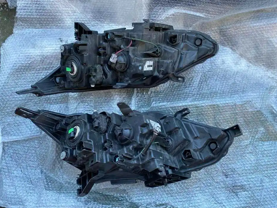 Nissan Qashqai J11 Lampa Przód Przednia Lewa Prawa