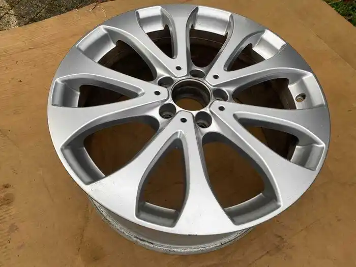 Mercedes E-Klasa W213 Pojedyncza Felga 18