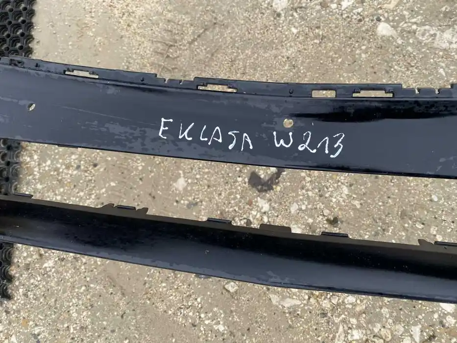 Mercedes E Klasa W213 Zderzak Przedni