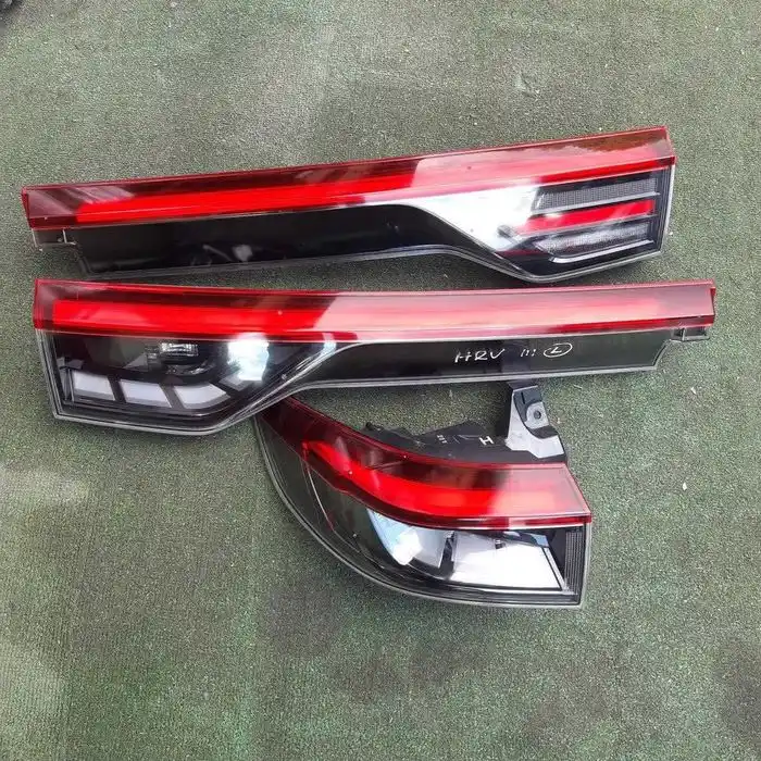 Honda HRV III 2021- Lampa Wewnetrzna