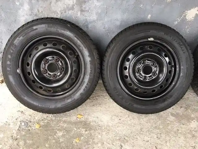 Honda Civic Accord Koła Zima 15 Maxis 195/65/15 WinterMaxx
