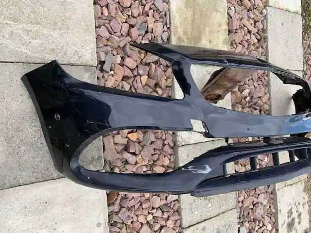 MERCEDES A KLASA W176 Zderzak przód