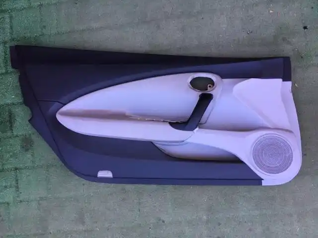 Honda CRZ - Boczek Drzwi