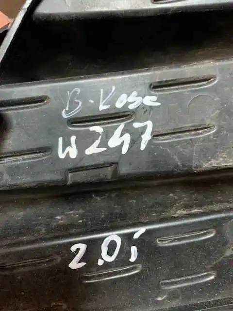 Mercedes W247 B-Klasa Atrapa Maskownica  Zaślepka  Przód lewa