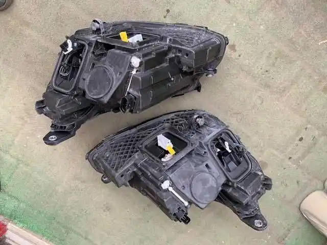 Mercedes E Klasa w213   Lampa
