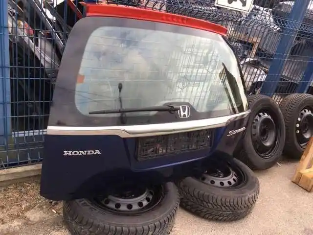 Honda Stream- Klapa Tył