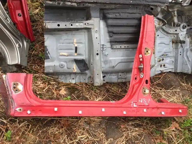 Honda HRV HR-V 5d 1999- Próg Lewy