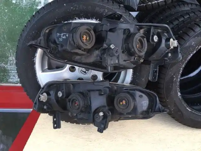 Honda HRV HR-V I 1999- Lampa Przód Europa