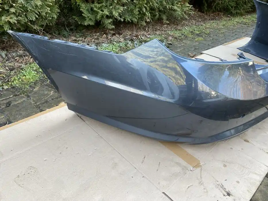 Mercedes E Klasa W207 Coupe Zderzak Tył Tylny