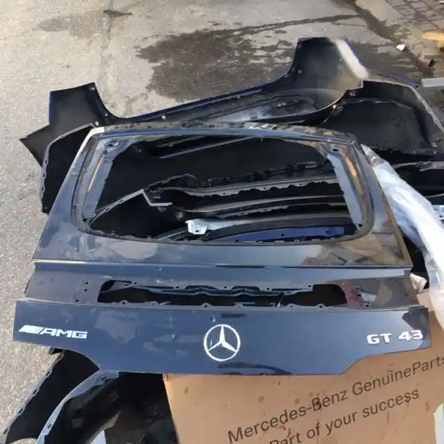 Mercedes Gt 4 door   Klapa Tył