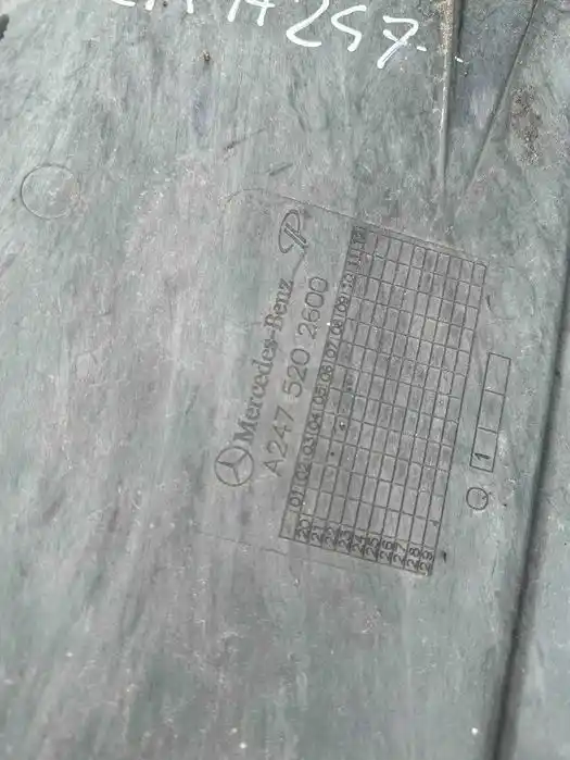 Mercedes W177 W118 W247 Osłona Silnika Dolna