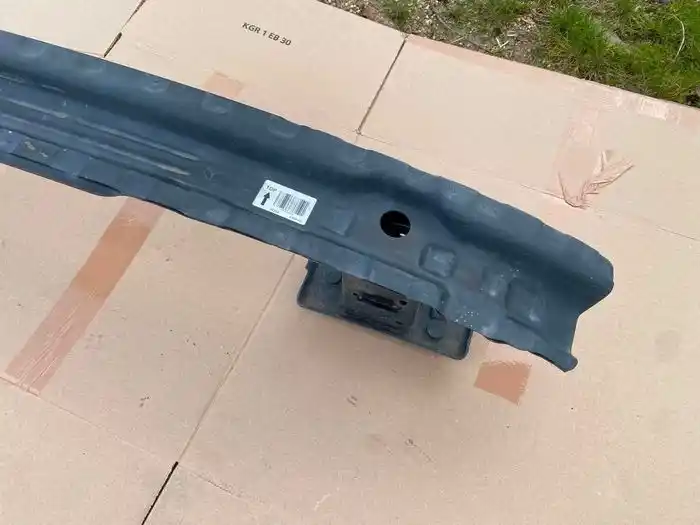 Mercedes E Klasa W213 Belka Zderzaka Tył