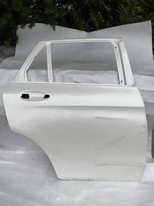 Mercedes GLC W253 Drzwi Tył Tylne Prawe
