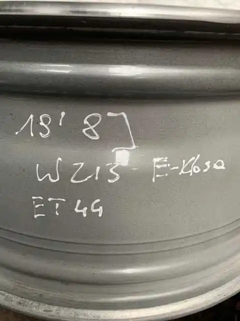 Mercedes  W213  E klasa  Felga 19 8j et44 Ładna