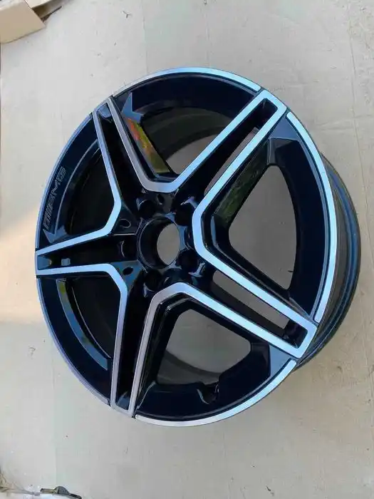 Mercedes C Klasa W205 Pojedyncza Felga 18