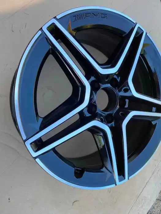 Mercedes C Klasa W205 Pojedyncza Felga 18