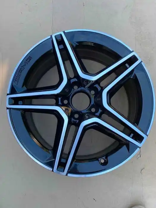 Mercedes C Klasa W205 Pojedyncza Felga 18