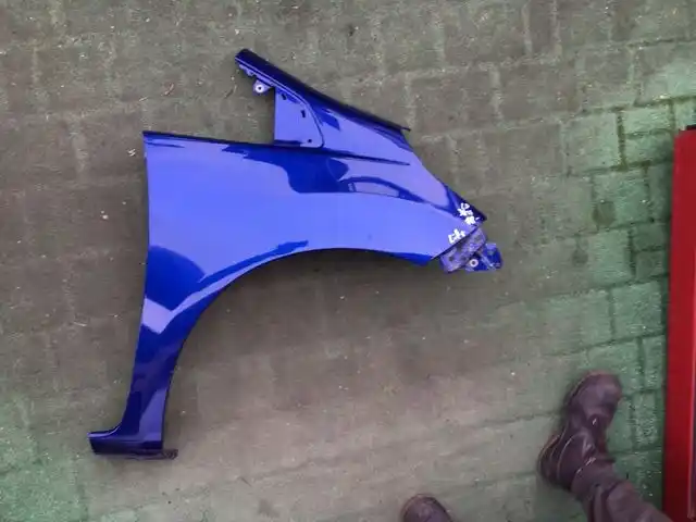 Honda Jazz III Lift 2011- Błotnik Prawy