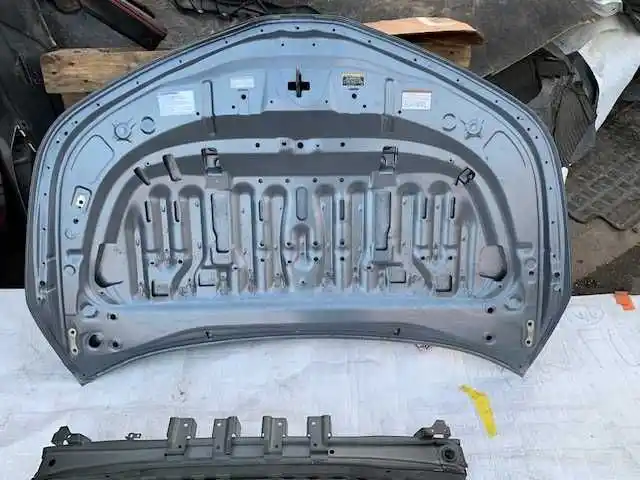 Toyota Corolla Maska Pokrywa Silnika P210 P21