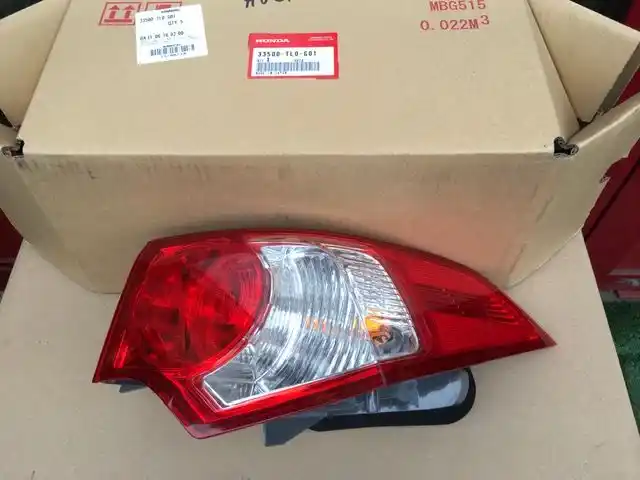 Honda Accord VIII 4d 2008-Lampa Tył zewnetrzna I Wewnętrzna Nowa Org