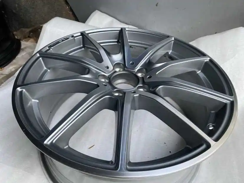 Mercedes E Klasa W213 Pojedyńcza Felga 19