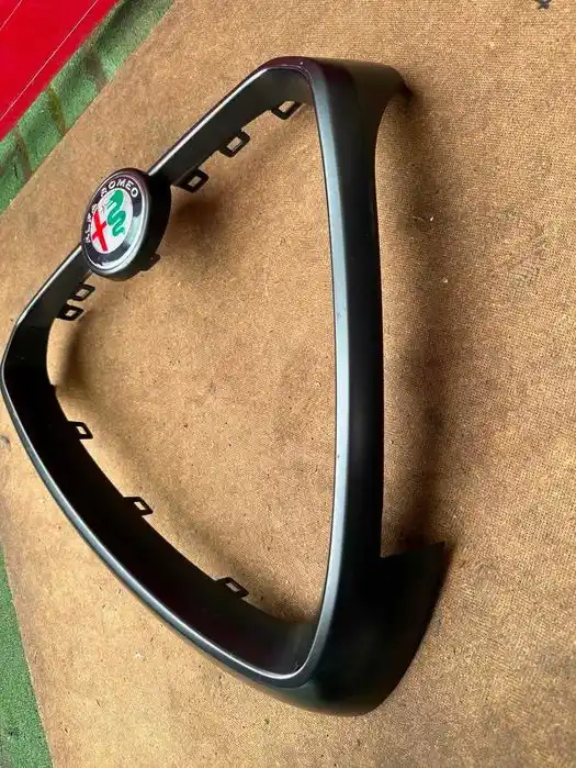 Alfa Romeo Tonale Grill Atrapa