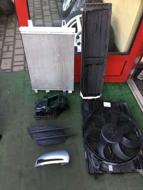 Mercedes B Klasa w247- osłona Halogena Lewa