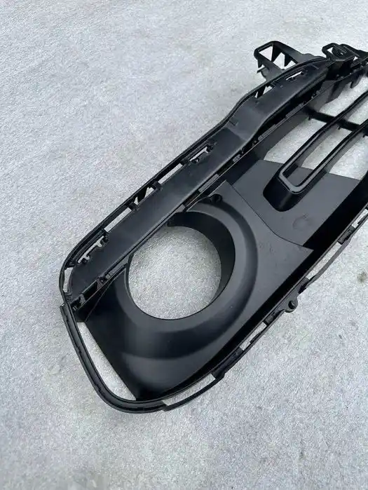 BMW 3 F30 Kratka Zderzaka Lewy Przód