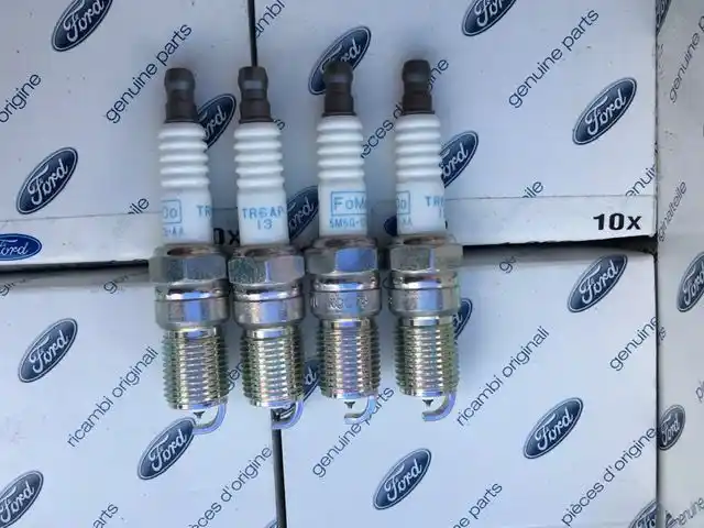 Świeca Zapłonowa 5M5G 12405 AA Ford TR6AP 1.8 2.0 Duratec-He