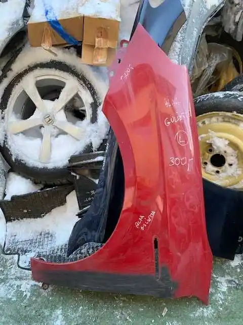 ALFA ROMEO Giulietta Błotnik Lewy