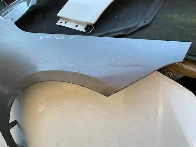 MERCEDES W118 CLA Błotnik prawy Alu OEM