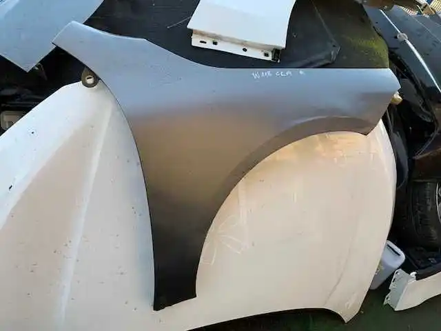 MERCEDES W118 CLA Błotnik prawy Alu OEM