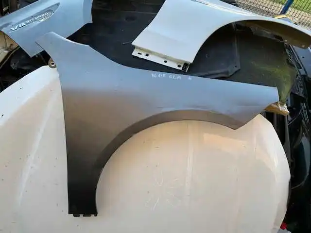 MERCEDES W118 CLA Błotnik prawy Alu OEM