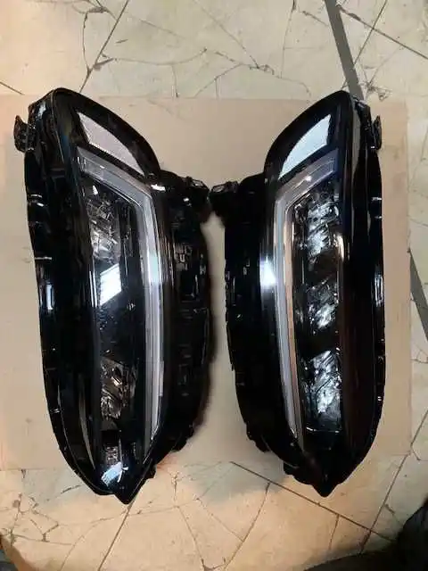 HONDA ZRV ZR-V Sport  Zderzak ładny inne