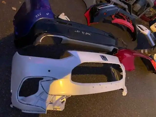 HONDA ZRV ZR-V Sport  Zderzak ładny inne