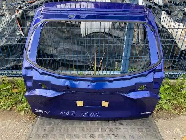 HONDA ZRV ZR-V Sport  Zderzak ładny inne