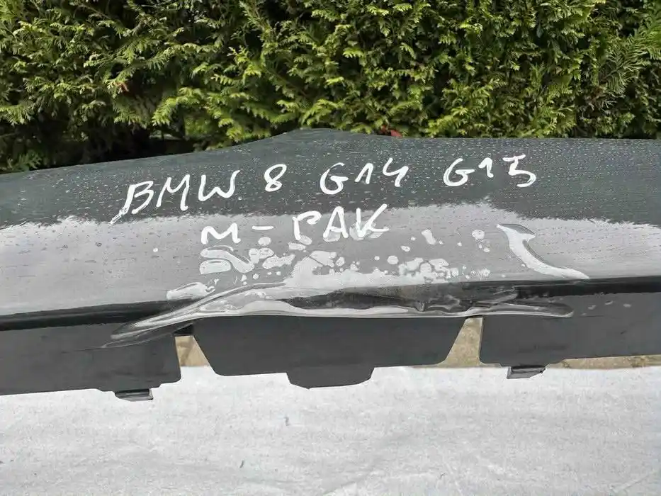 BMW 8 G14 G15 M Pakiet Zderzak Przód Przedni w Kolor