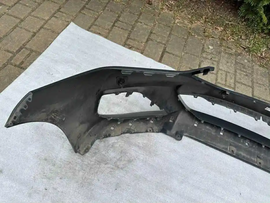 BMW 8 G14 G15 M Pakiet Zderzak Przód Przedni w Kolor