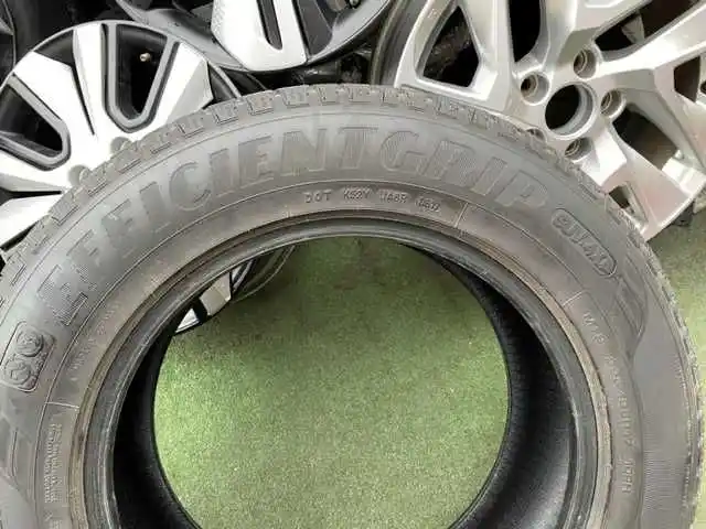 Opona 17 Goodyear Efficientgrip SUV 4x4 225/65/17 102H 2017r