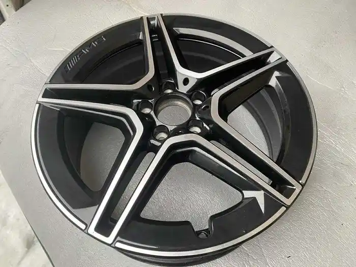 Mercedes GLA W247 Pojedyńcza Felga 19