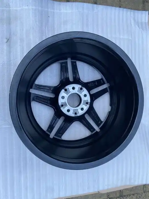 Mercedes E Klasa W213 AMG Pojedyńcza Felga 18
