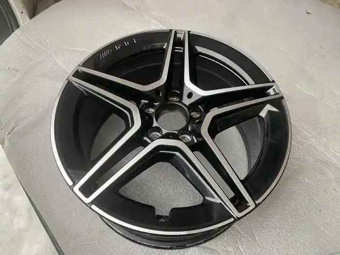 Mercedes C Klasa W205 Pojedńcza Felga 18