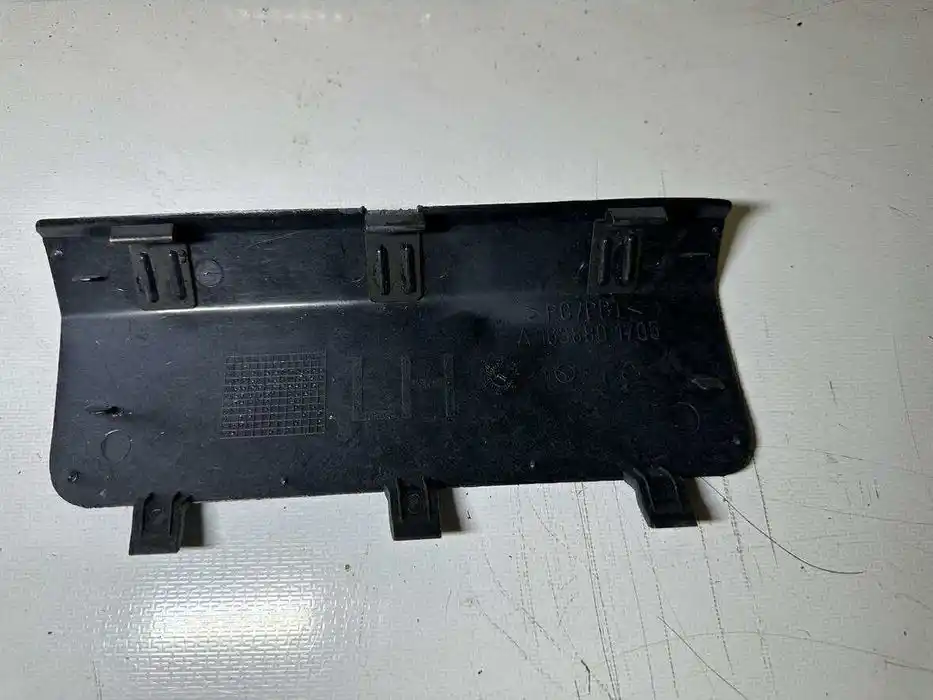 Mercedes A163 Zaślepka Zderzaka  lewa Tył