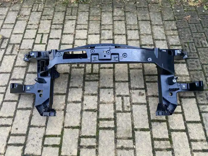 Mercedes Sprinter W907 Pas Przedni Wzmocnienie