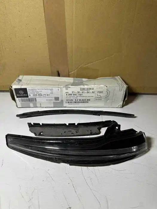 Mercedes W205 W213 W222 W447 Kierunkowskaz Lusterka Lewy