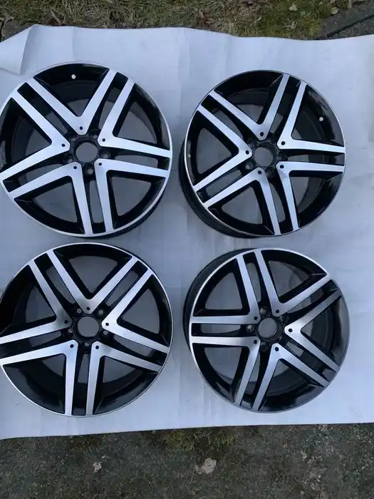 MERCEDES V KLASA Vito Viano W447 Felgi KPL 19" Ładne 4szt
