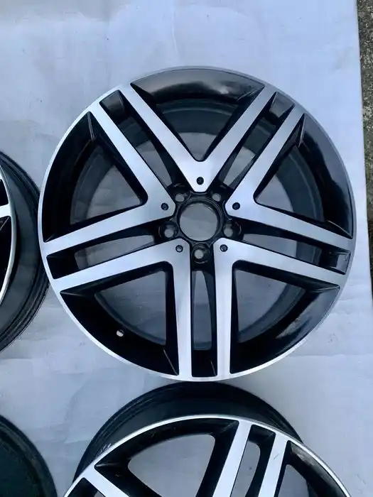 MERCEDES V KLASA Vito Viano W447 Felgi KPL 19" Ładne 4szt