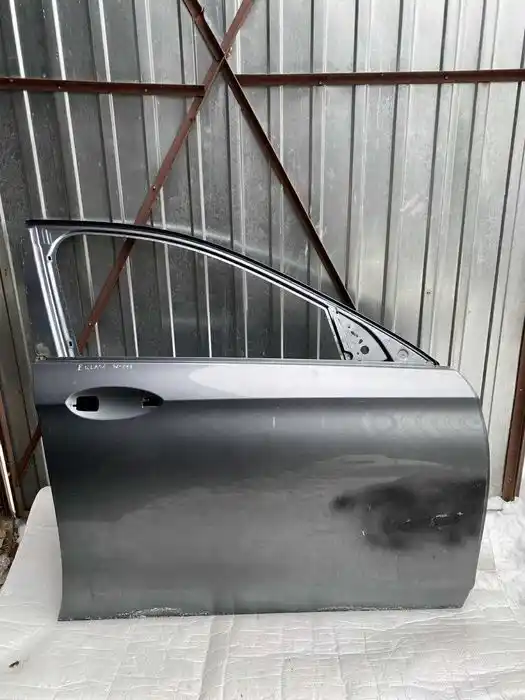 Mercedes E Klasa W213 Drzwi Przód Przednie Prawe