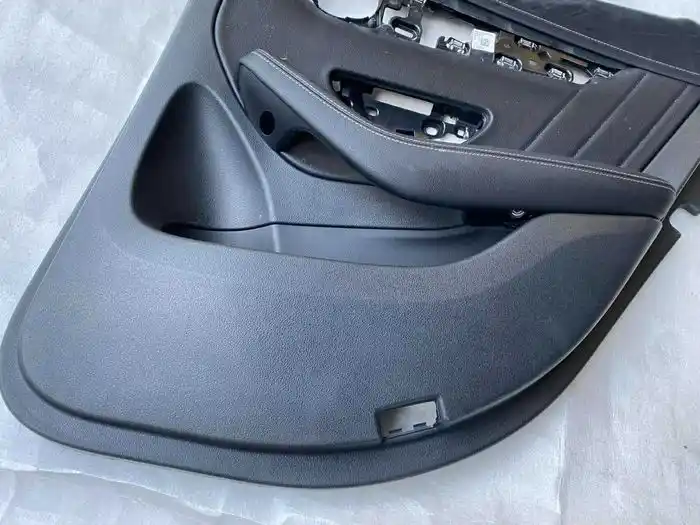 Mercedes GLC W253 Boczek Drzwi Tył Prawy