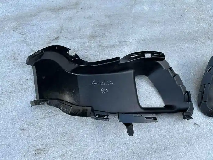 Alfa Romeo Giulia Wlot Powietrza Kierownica Lewa Prawa
